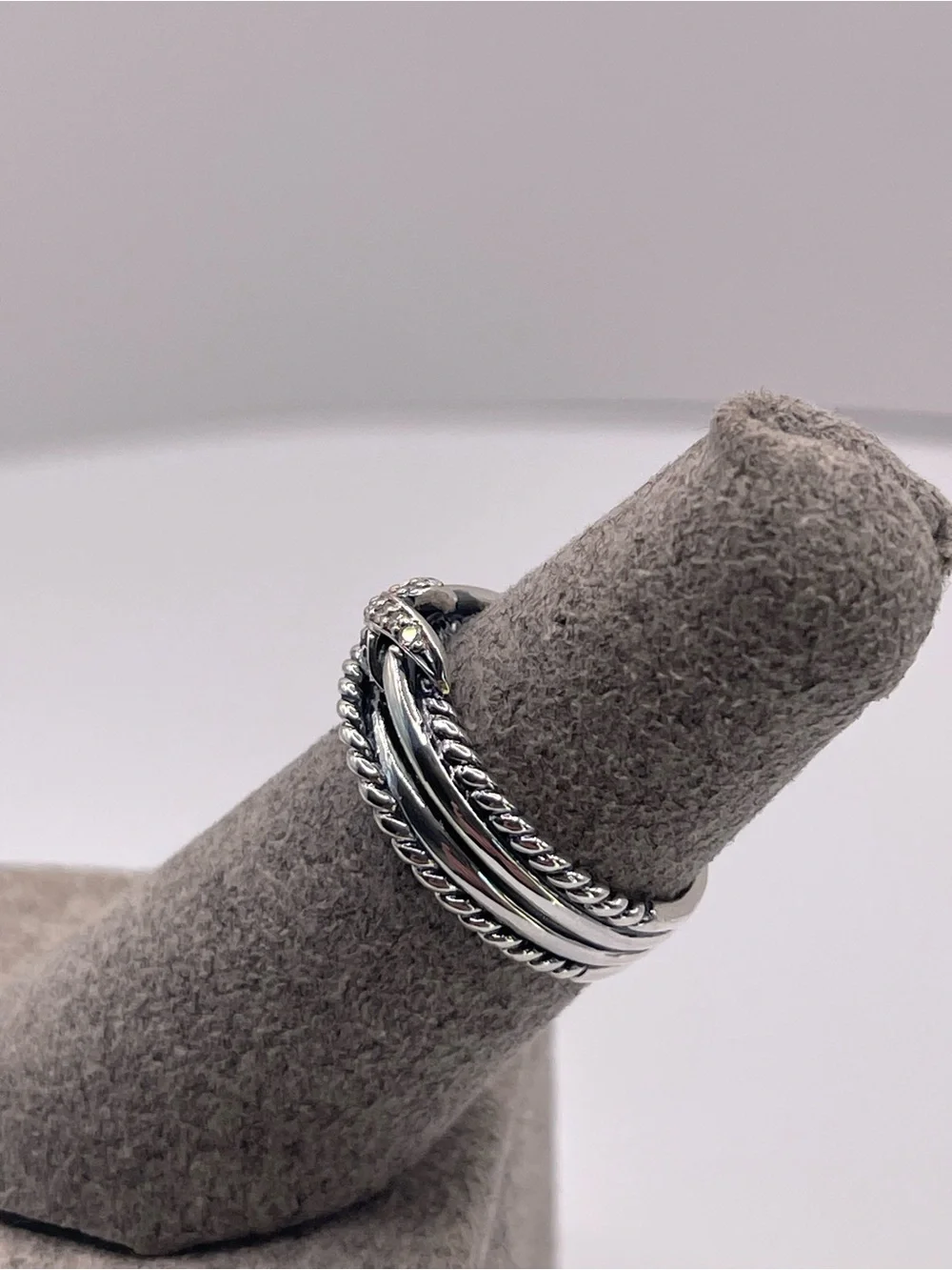 David Yurman X Crossover Band Ring with Diamonds - Picture 3 of 10